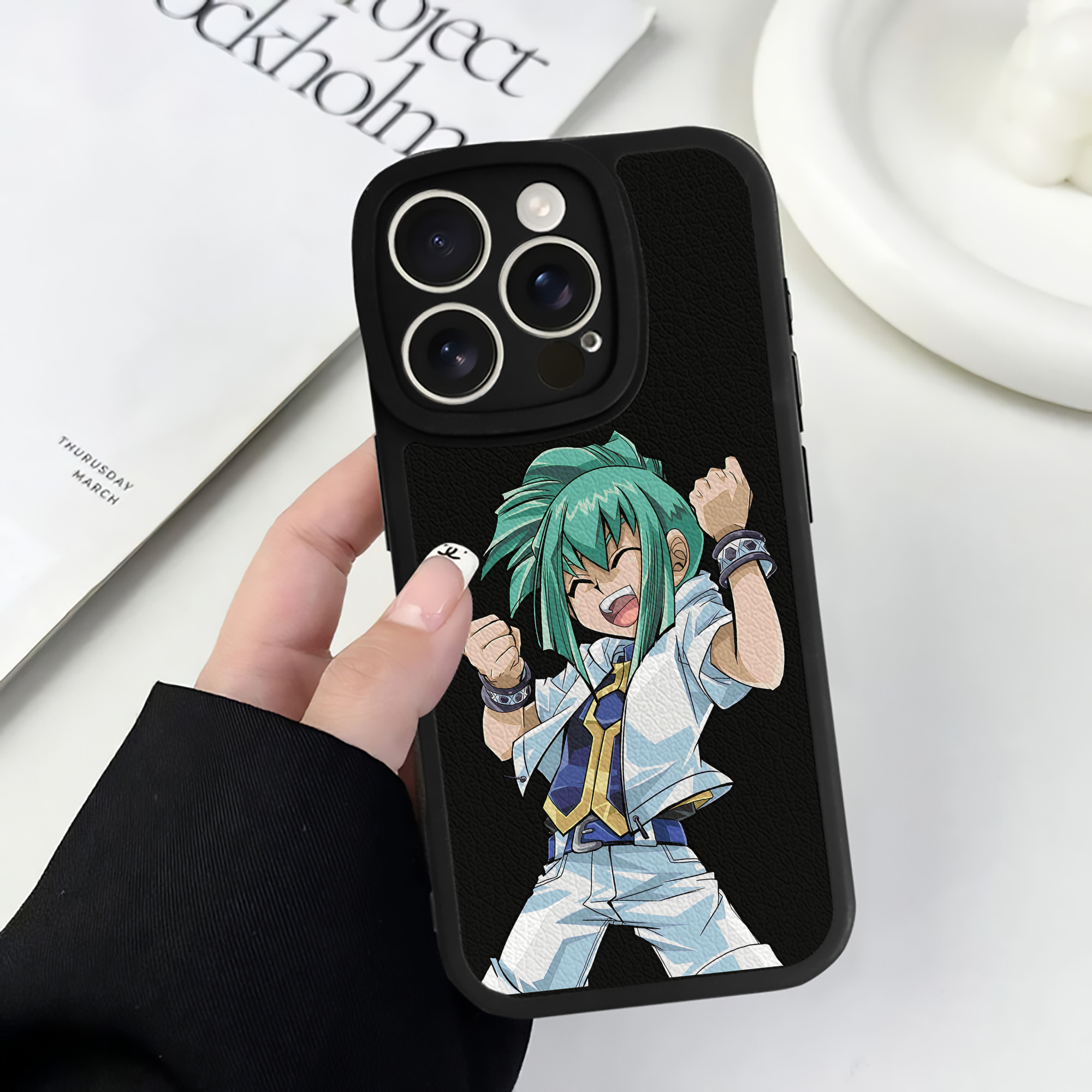 （画像用） 遊☆戯☆王 Yu-Gi-Oh! 【iPhone 16シリーズ対応】シリコンスマホケース（レザー調） 材質：シリコン